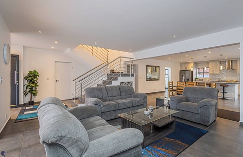 Calypso Beach House | Dalton's, Langebaan 10-sleeper