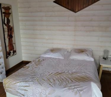 Craponne-sur-Arzon Bed & Breakfast | Damarie