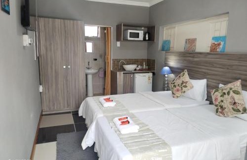 Garsfontein House | DAMOFUS Guest House