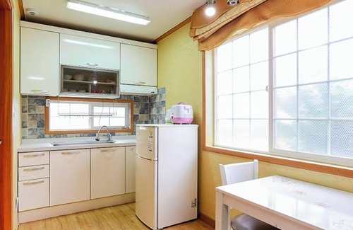 Wonyul-ri House | Damyang Daesupyeohaeng Pension