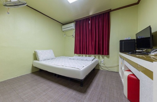 Hyanggyo Hotel | Damyang Seongrim