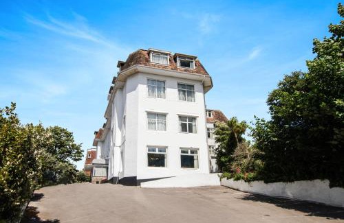 Bournemouth City Centre Apartment | Dancenter Seaside Retreat Poole