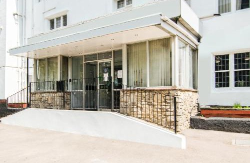 Bournemouth City Centre Apartment | Dancenter Seaside Retreat Poole