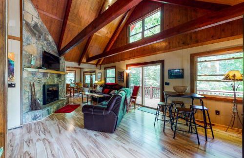 Blairsville House | Dancing Waters - STR License #00,5744