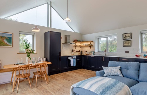 Melplash House | Dandy Cottage - Two Bedroom House, Sleeps 4