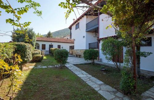 Amfikleia-Elateia House | Dandy Villas Amfiklia - Pasithea - Stunning View - Fireplace - Parking