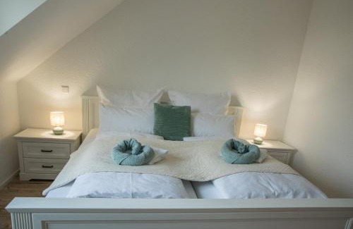 Straßenhaus Apartment | DANESSI-25Min bis Koblenz,Familie,Balkon,Parkplatz,Top Ausstattung,2 Bäder,Waschmaschine,Spülmaschine,Arbeitsplatz-Perfekt für Urlaub und Business mit der Familie