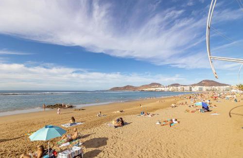 Las Palmas de Gran Canaria Apartment | Daniela's, Las Canteras living!