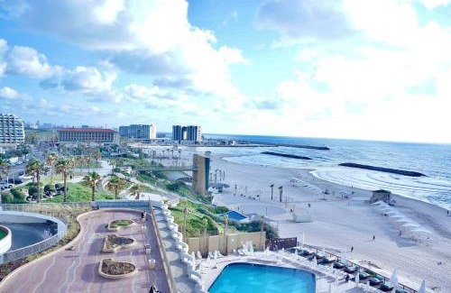 Herzliya Pituach Apartment | Daniel Hotel - Residence Seaside Luxury Flat