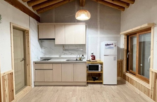 Danyang House | Danyang Danyangjeong Hanok Pension