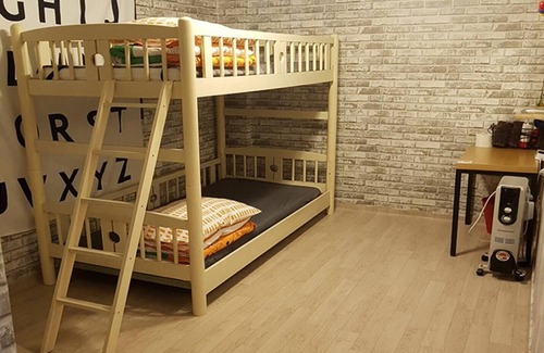 Danyang House | Danyang Factory G Ssang Guest House