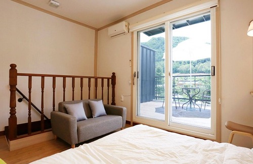 Danyang House | Danyang Handemy House Pension