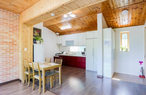 Danyang House | Danyang Kkottteuran Pension