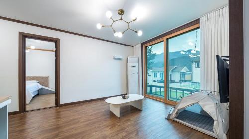 Danyang House | Danyang Machu Picchu Dog Garden