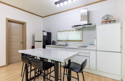 Danyang House | Danyang Pulkkotnamu Pension