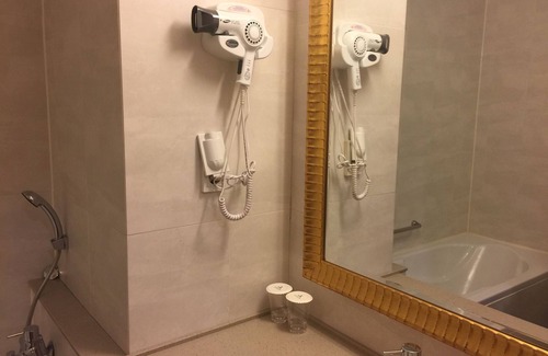 Danyang Hotel | Danyang Tourist Hotel Edelweiss