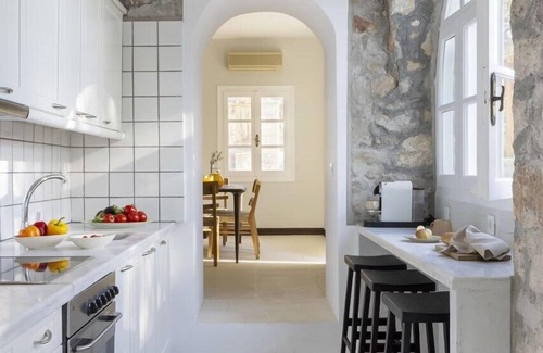 Agii Anargiri Villa | Daphne - Eight Bedroom Villa, Sleeps 16