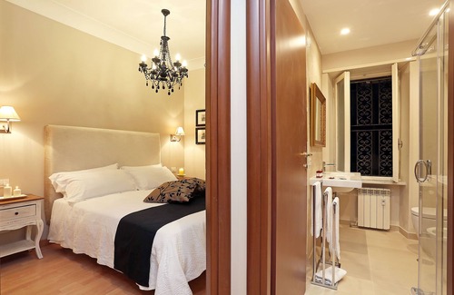 Rione III Colonna Apartment | Daplace - Ottavia Apartment