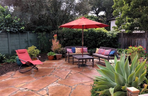 Oak Park House | Darling and Quiet Uptown, w/Garage, Pet Friendly, Walkable, Gated Yard