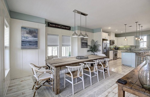 Cinnamon Shore House | Darling Beach Home on Fishing Lake w/Access to Cinnamon Shore Amenities!