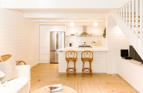 Carpinteria Condo | Darling Carpinteria Beach Getaway