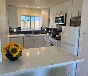 Westside House | Darling, Peaceful, Near Beach, EV Charger