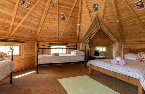 Okehampton Cabin | Dartmoor Eco-Pod (Oak Tree Lane) Gorgeous rustic charm