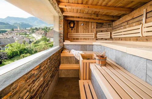 Caldaro Sulla Strada del Vino Hotel | Das Panorama Designhotel