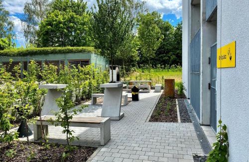 Korntal-Munchigan Apartment | Das Schlafwerk Stuttgart-Nord VOLLDIGITALES HOTEL-SELF-CHECK IN - keine Rezeption-LowBudget-cashless