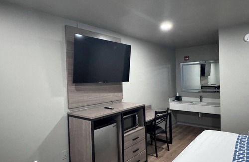 Lawrenceburg Hotel | David Crockett Motel