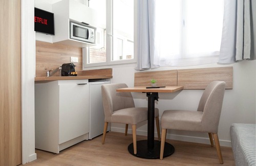 Amerique Apartment | David D Angers 29 - One Bedroom Apartment, Sleeps 3