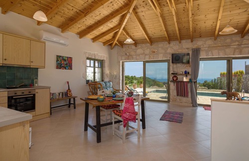 Vasilikos Villa | David's Villas - Villa Patricia Open Plan Villa with Pool