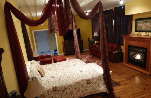Anna Bed & Breakfast | Davie School Inn