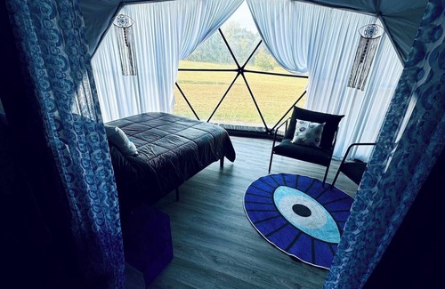 South Haven Hotel | DayDreamer Domes