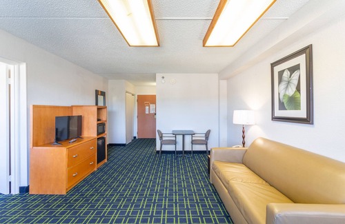 Absecon Hotel | Days Inn by Wyndham Absecon Atlantic City Area