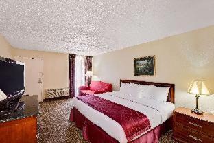 Bay City Hotel | Days Inn by Wyndham Bay City