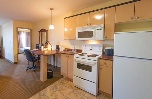 Bonnyville Hotel | Days Inn by Wyndham Bonnyville