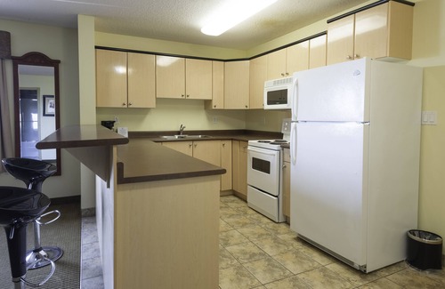 Bonnyville Hotel | Days Inn by Wyndham Bonnyville