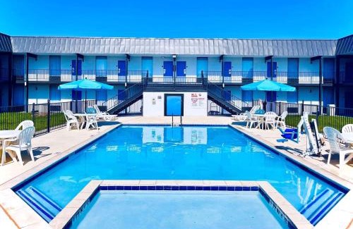 Burleson Hotel | Days Inn by Wyndham Burleson Ft. Worth