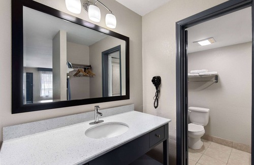 Carlisle Hotel | Days Inn by Wyndham Carlisle