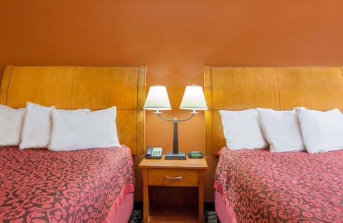 Centerville Hotel | Days Inn by Wyndham Centerville