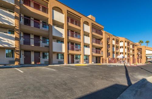 Lincoln Acres Hotel | Days Inn by Wyndham Chula Vista-San Diego