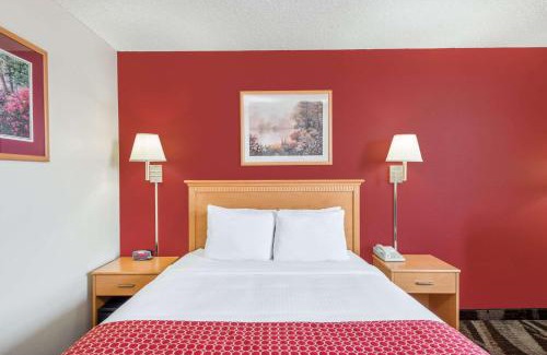 Gillette Hotel | Days Inn by Wyndham Gillette