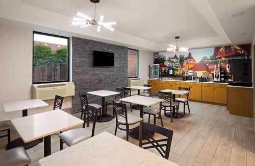 Helen Hotel | Days Inn by Wyndham Helen