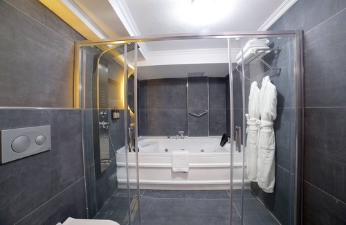 Arnavutkoy Hotel | Days Inn by Wyndham Istanbul Arnavutkoy