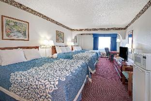 Laramie Hotel | Days Inn by Wyndham Laramie