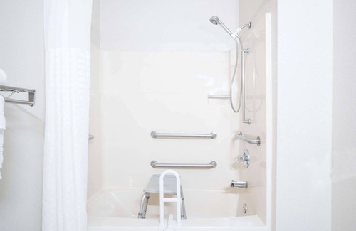 Mankato Hotel | Days Inn by Wyndham Mankato