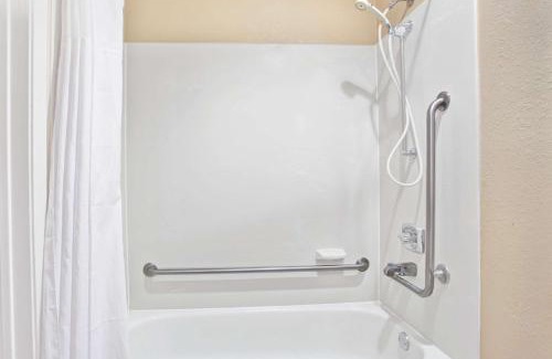 Marietta Hotel | Days Inn by Wyndham Marietta-Atlanta-Delk Road