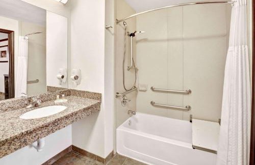 South Oklahoma City Hotel | Days Inn by Wyndham Oklahoma City/Moore