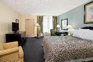 Orlando Hotel | Days Inn by Wyndham Orlando Airport Florida Mall